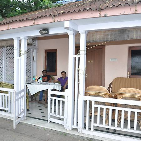 فندق Turf Club House بونة المظهر الخارجي الصورة